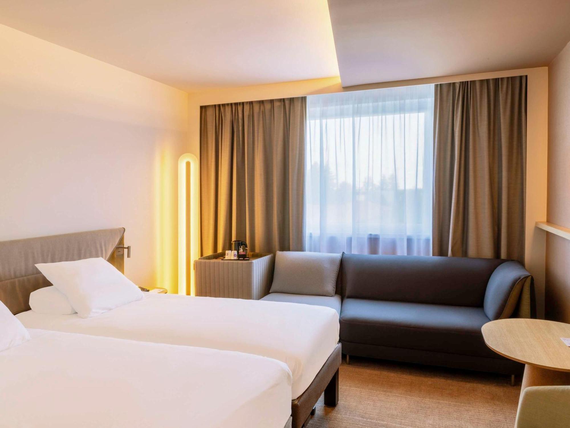 Novotel Hotel 4*